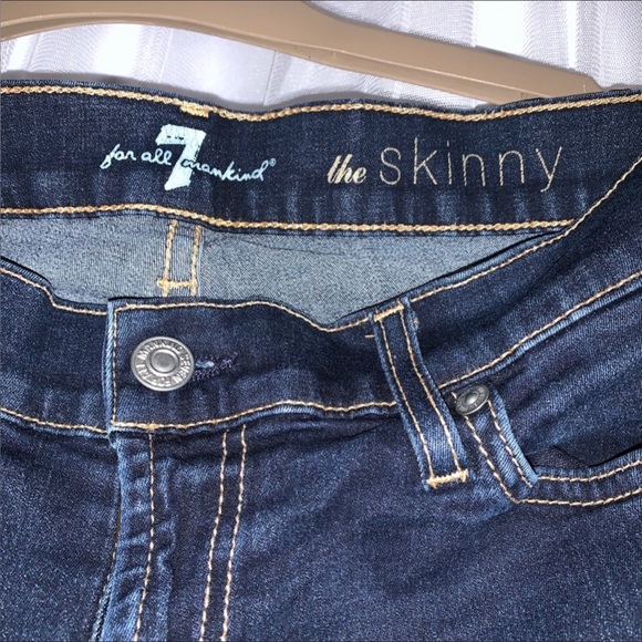 🌟HOST PICK 7 For All Mankind Dark Wash “The Skinny” Blue Jeans | Size 27 - Picture 2 of 6